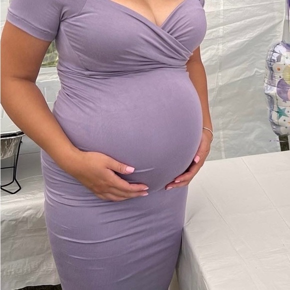 sexy mama maternity Dresses & Skirts - Sexy Mama Maternity off shoulders dress size 2